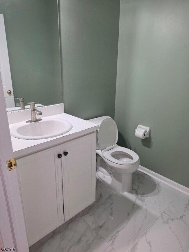 Building Photo - 36 Wexford Way