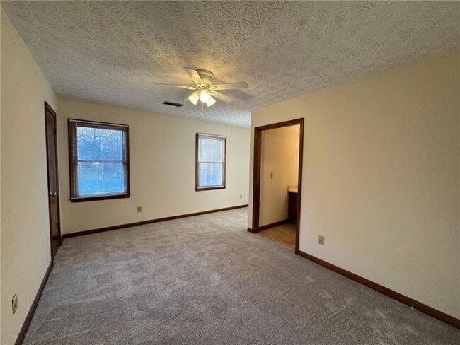 Building Photo - 1105 Booth Ct SW