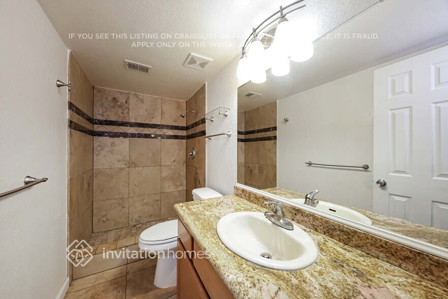 Building Photo - 601 W Oraibi Dr