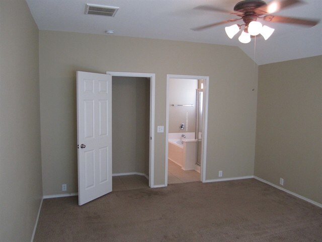 Building Photo - 3502 Schumann Oaks Dr