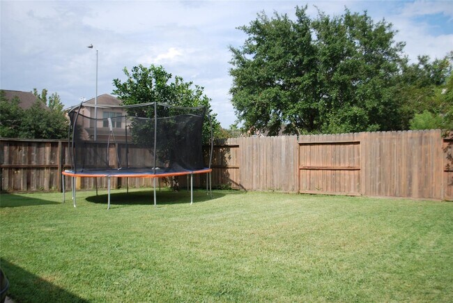Building Photo - 3603 Quiet Meadow Ct