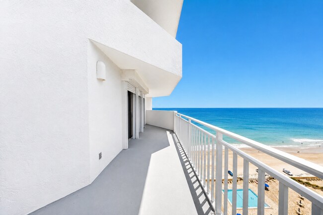 Building Photo - 3047 S Atlantic Ave