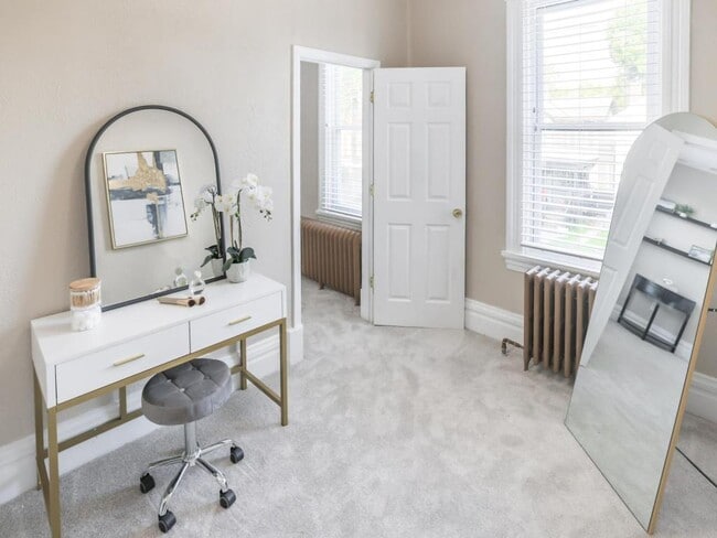 Building Photo - 715 N Beatty St