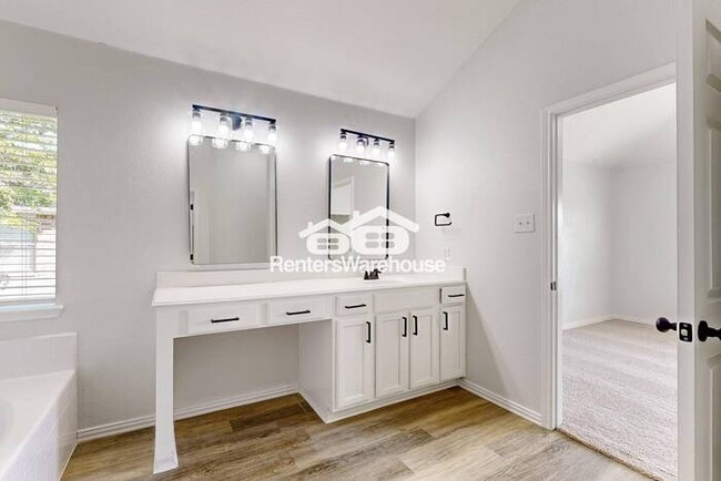 Building Photo - MOVE IN READY - 3BED/2BATH - FORNEY TEXAS