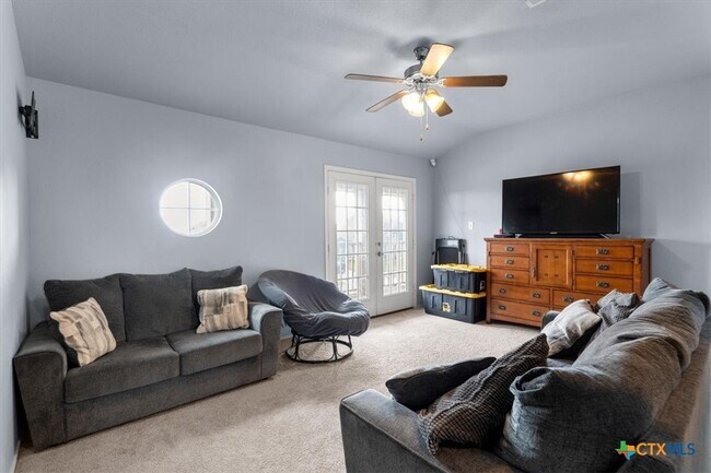Building Photo - 9613 Adeel Dr
