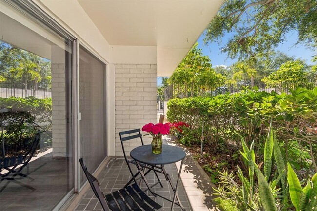 Building Photo - 3325 Bayshore Blvd