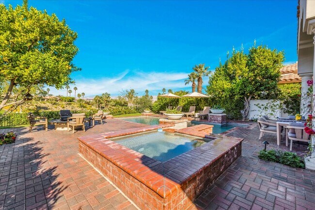 Building Photo - 48385 Vista Calico