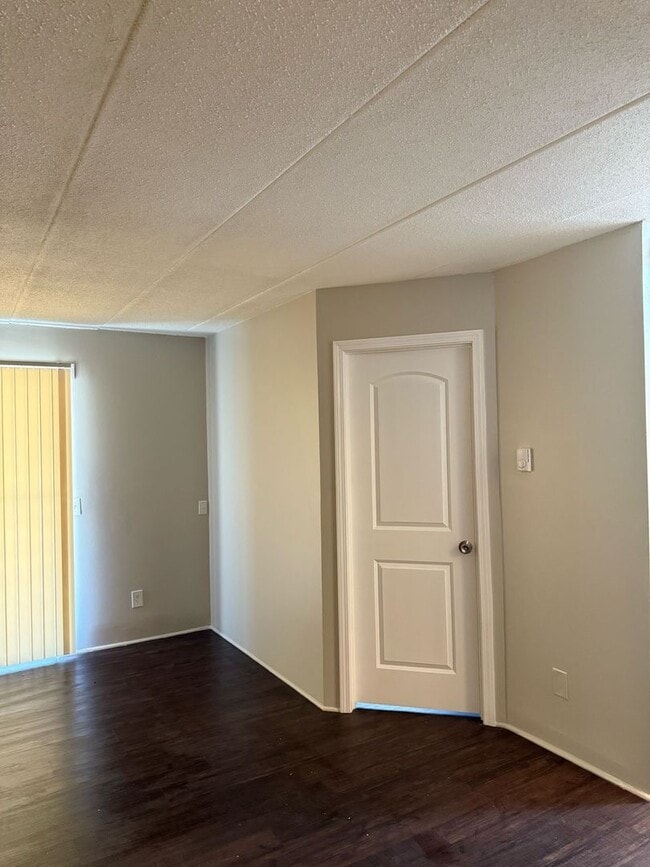 Interior Photo - Oak Hill Manor