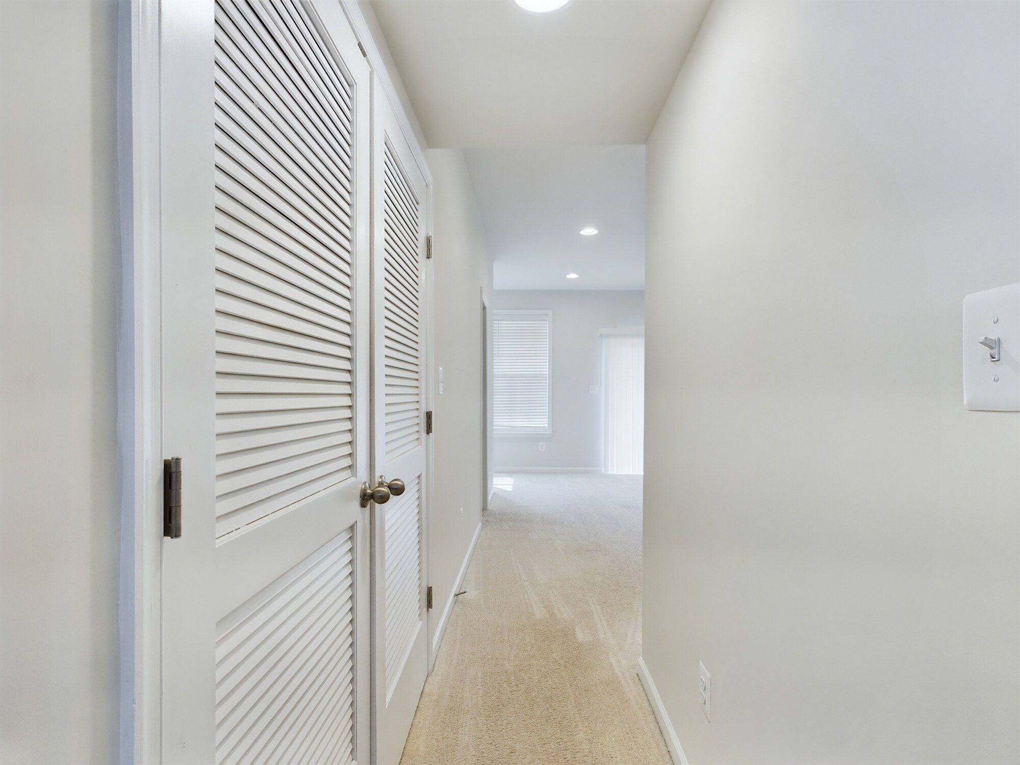 Building Photo - 25 Chester Ct