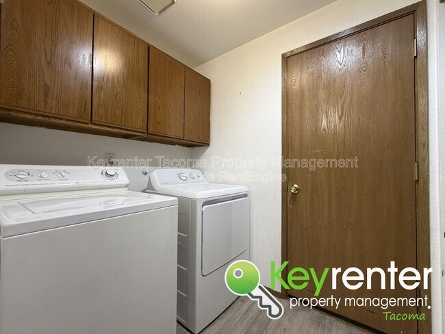 Building Photo - 7410 63rd St Ct W