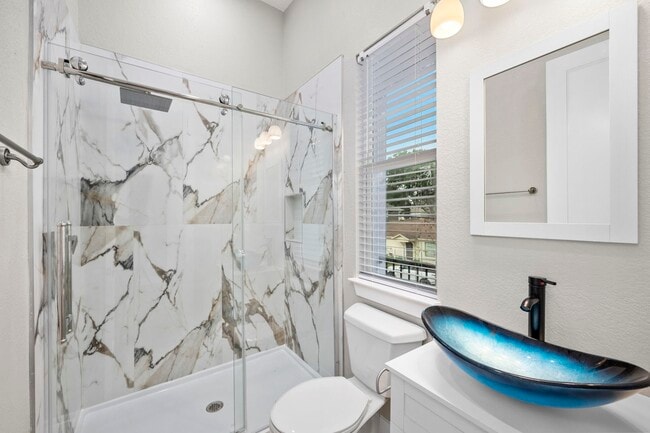 Building Photo - 2310 Detering St