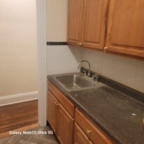 Building Photo - 514 77th St