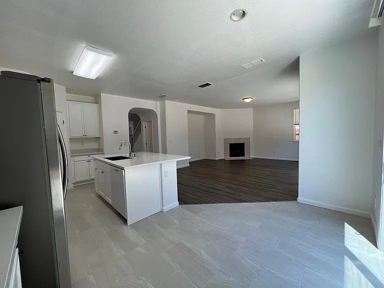 Building Photo - 120 Stone Valley Cir