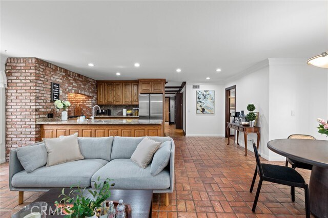 Building Photo - 16842 Harkness Cir