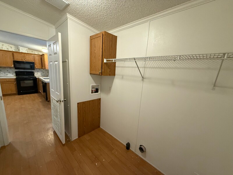 Building Photo - 407 N Ireland St