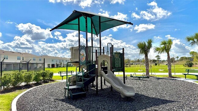 Building Photo - 3710 King Hill Dr