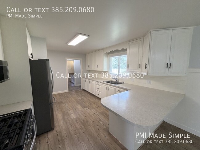 Building Photo - 1089 E 640 S