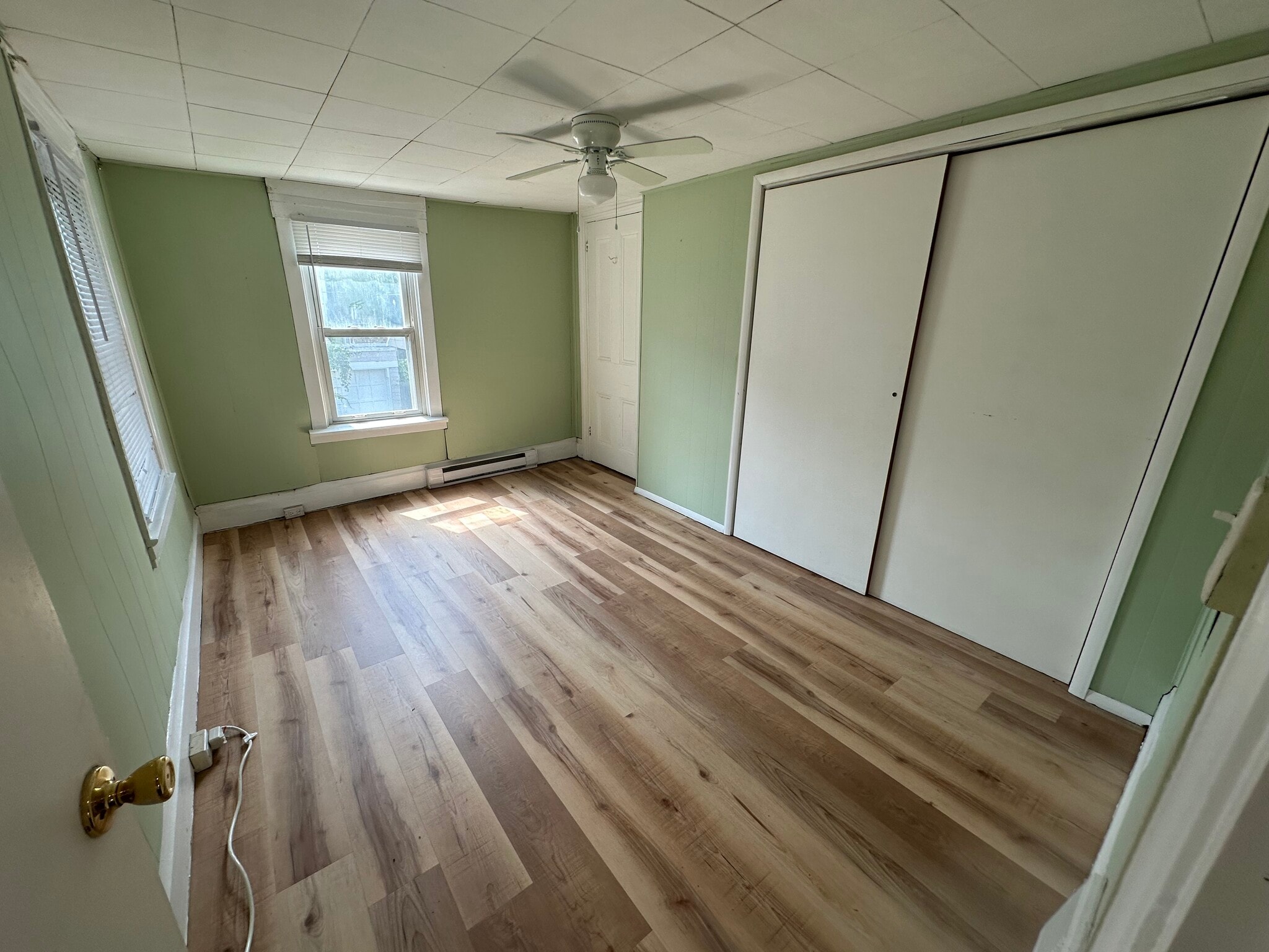 Back Bedroom - 4924 Hatfield St