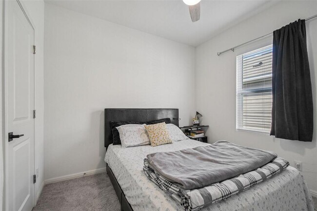 Building Photo - 409 Redfish Ln
