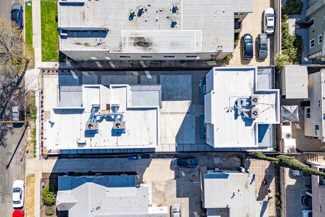 Building Photo - Luxury 2026 Townhomes with Massive Bedrooms + Decks with Views