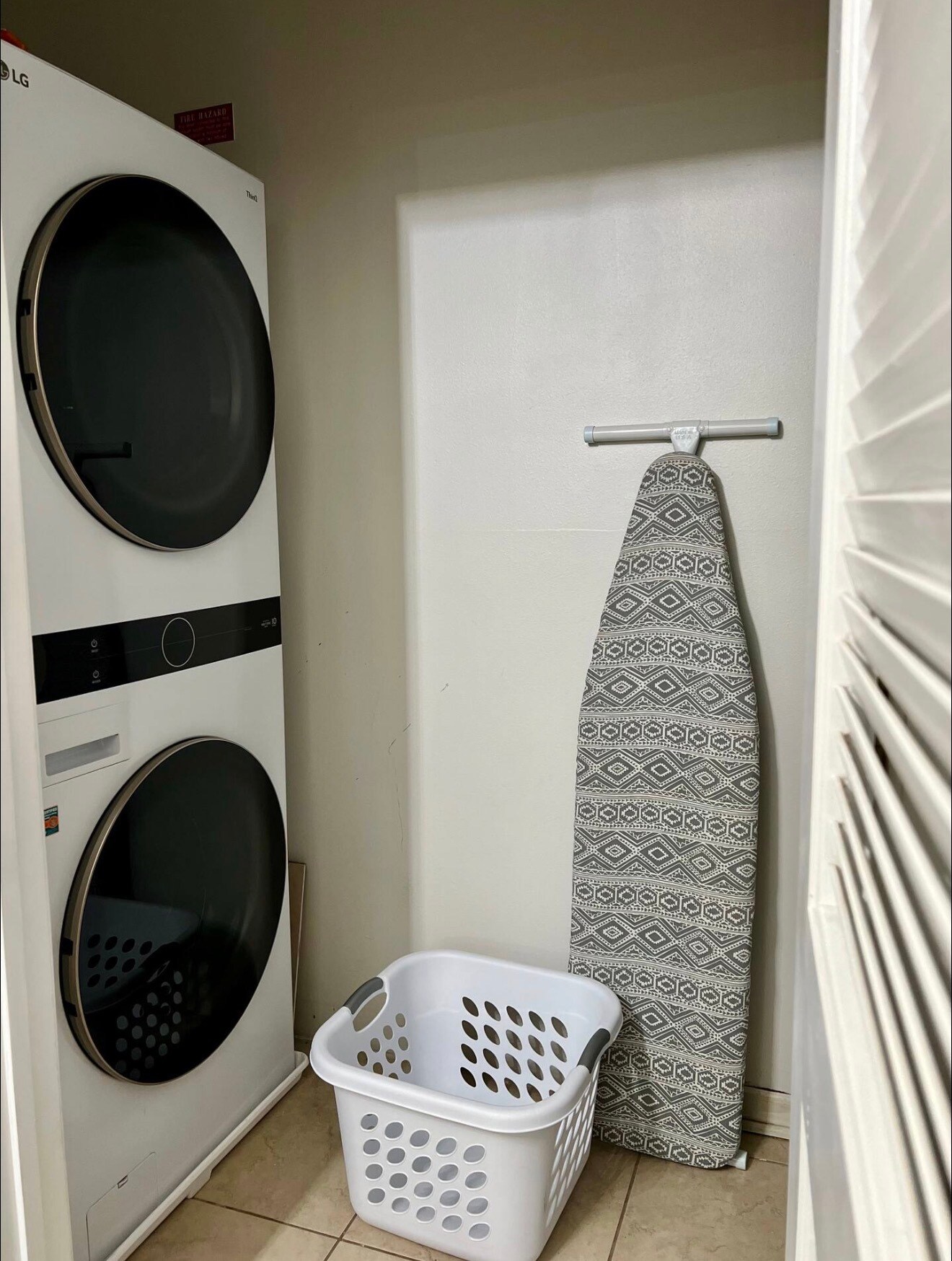 Laundry room with washer/dryer - 8227 Lobster Bay Ct