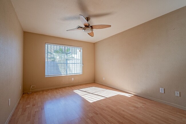 Building Photo - Condo for Rent