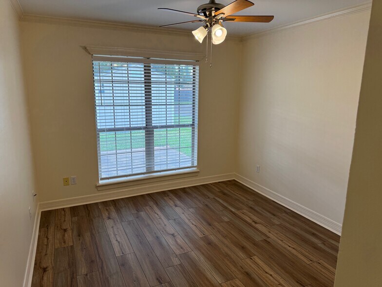 Back Bdrm - 1601 S Lexington Dr