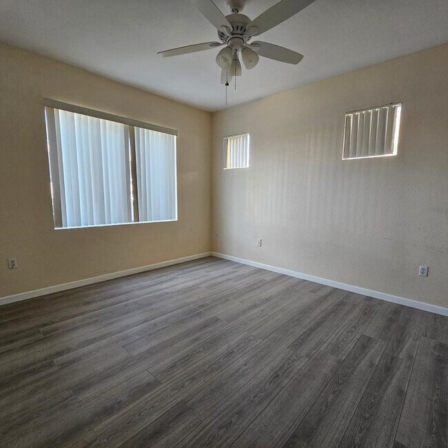 Building Photo - 18416 N Cave Creek Rd