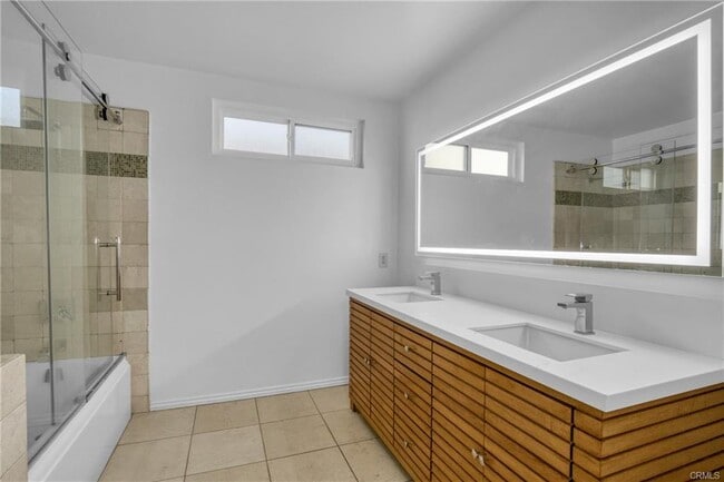 Building Photo - 10206 Nevada Ave