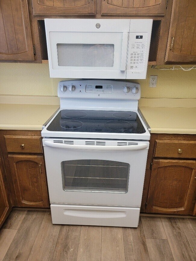 Building Photo - Very Nice 3bd 2 bath House for rent in Cameron Park