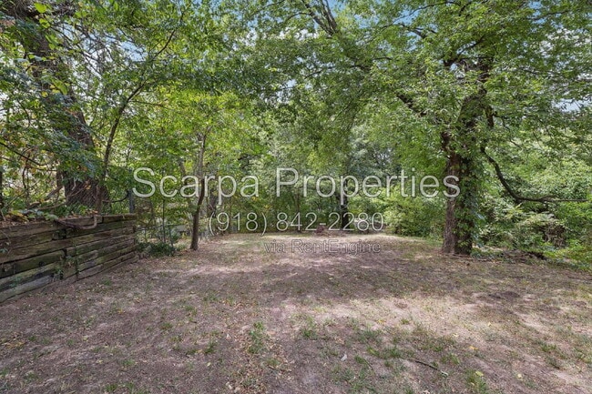 Building Photo - 734 N Walnut Creek Dr