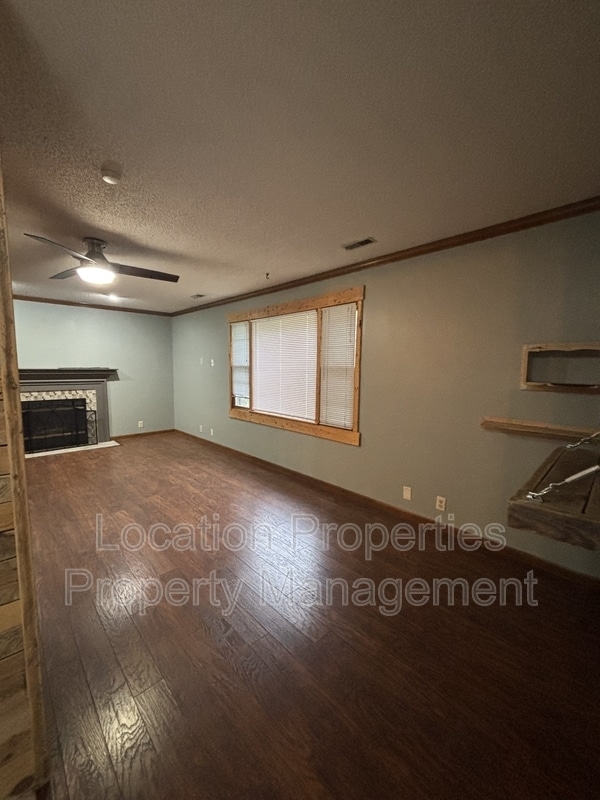 Building Photo - 2113 Atchison Ave