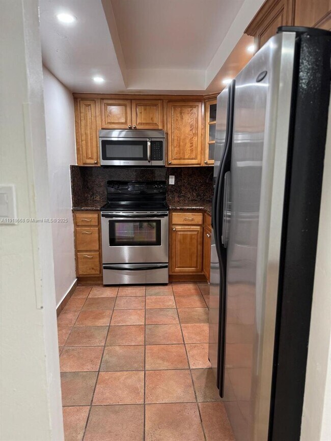 Building Photo - 5731 NW 37th St