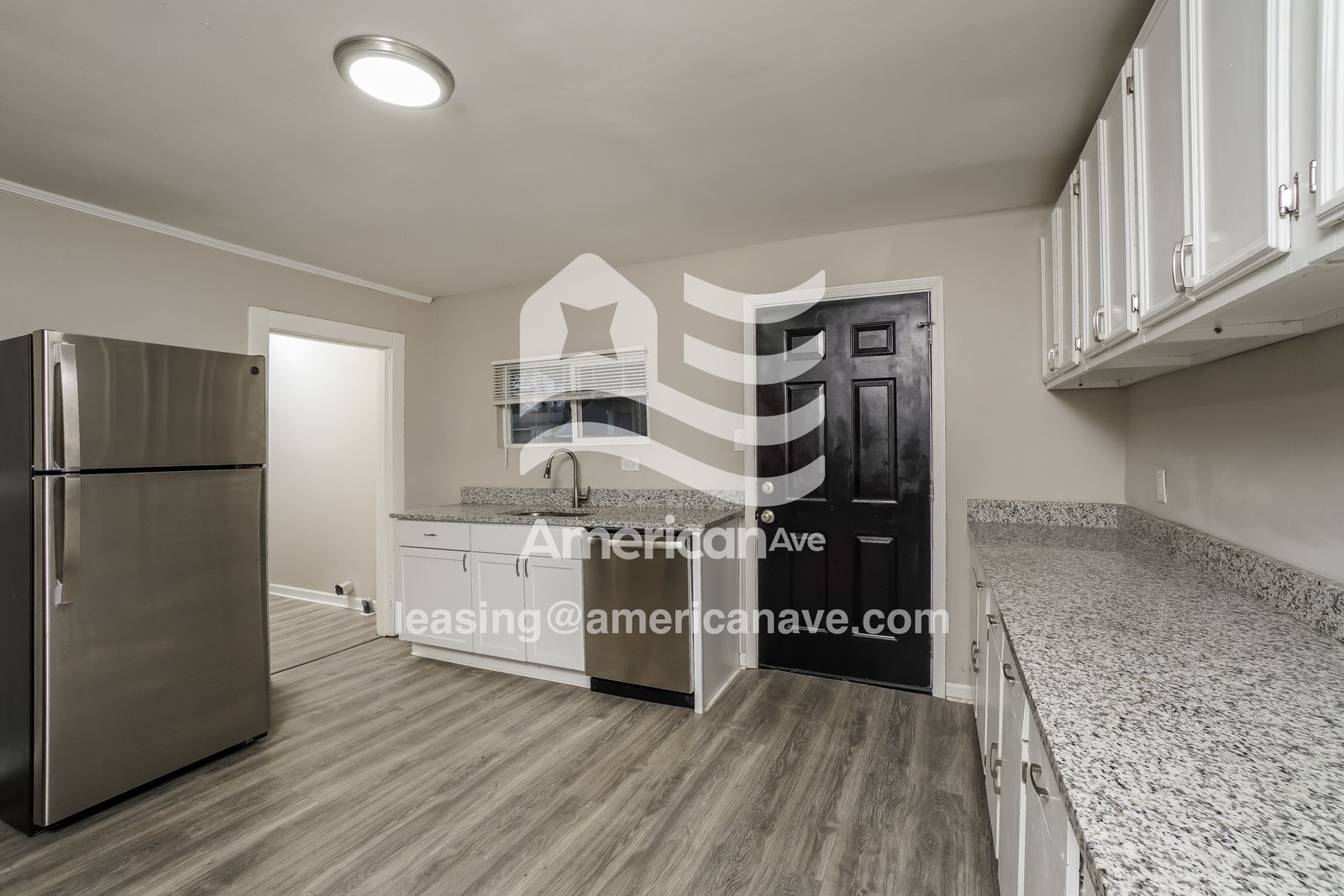 Building Photo - 645 Lynn St