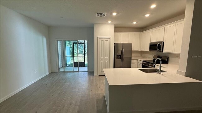 Building Photo - 3636 SE 37th Ct