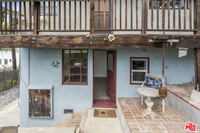 Building Photo - 837 Micheltorena St