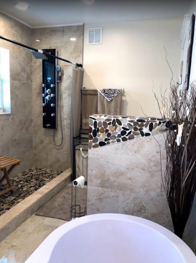 Building Photo - 4300 N Ocean Dr