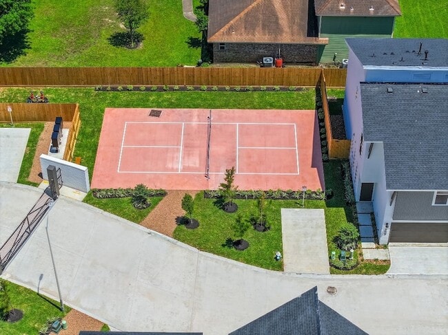 Building Photo - 7609 Victory Reserve St