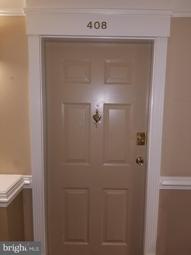 Building Photo - 12824 Clarksburg Square Rd