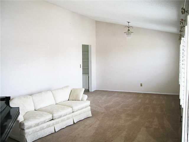 Building Photo - 6725 Paseo Redondo Ave