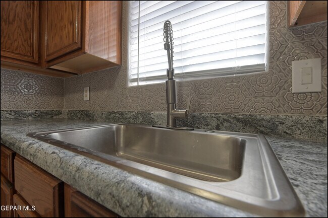 Building Photo - 129 Torrey Pines Dr