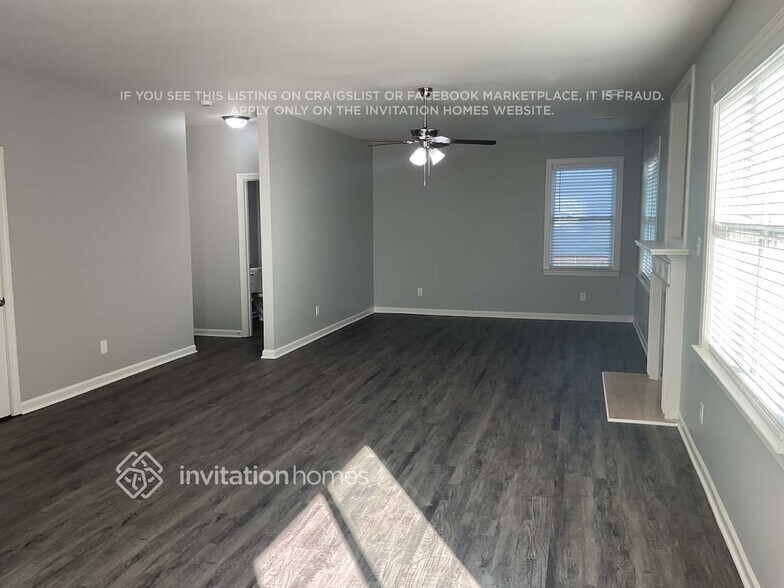 Building Photo - 2812 Harcourt Dr
