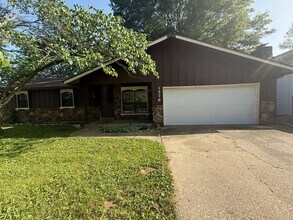 Building Photo - Location! Location! This super cute 3 bedroom 2 full bathroom 2 car garage home with a bonus Room...