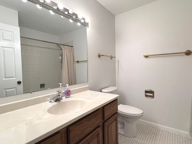 Building Photo - 58 S Stonington Dr