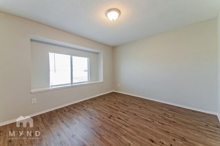 Building Photo - 135 Wembley Way