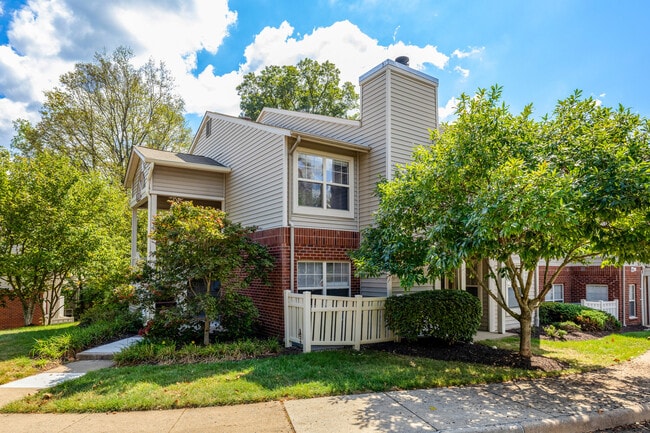 Building Photo - 1791 Jonathan Dr