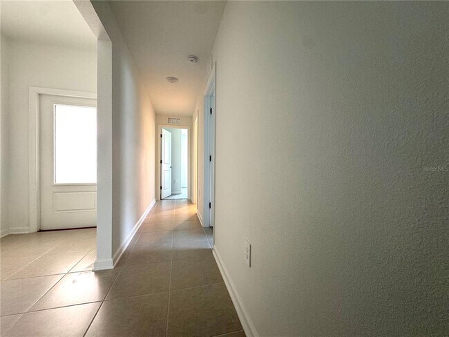 Building Photo - 3476 Chinotto Dr