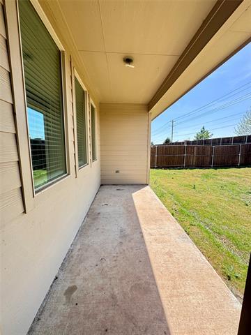 Building Photo - 3401 Riverside Dr