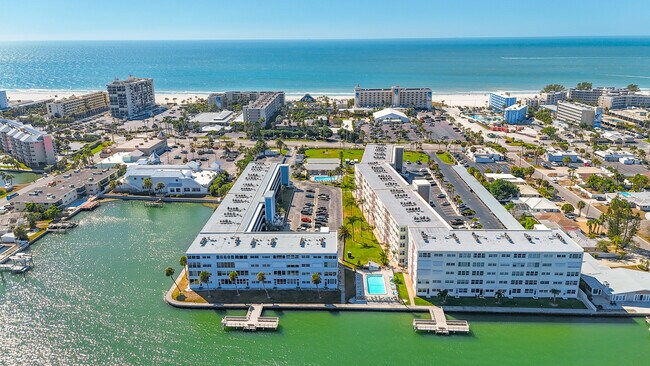 Building Photo - 5555 Gulf Blvd