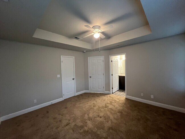 Building Photo - 7417 Savannah Brooks